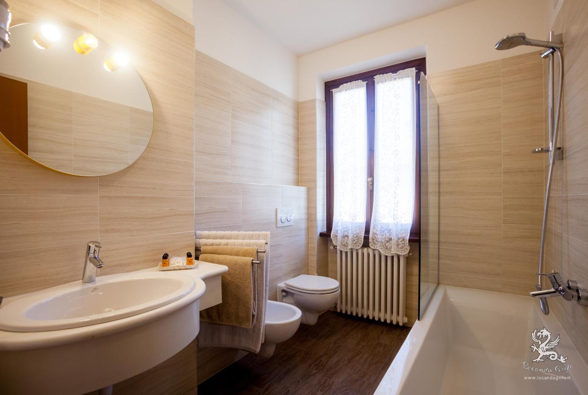 Il Grifo Bed & Breakfast Lenno Ngoại thất bức ảnh